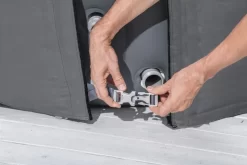 Bestway Lay-Z Spa Isolerende Beschermhoes - Ø 170 Cm 9 Bestway Lay-Z Spa Isolerende Beschermhoes - Ø 170 Cm -Winkel Voor Zwembadbenodigdheden 1267 1900 thermal cover vastklikken resultaat 1