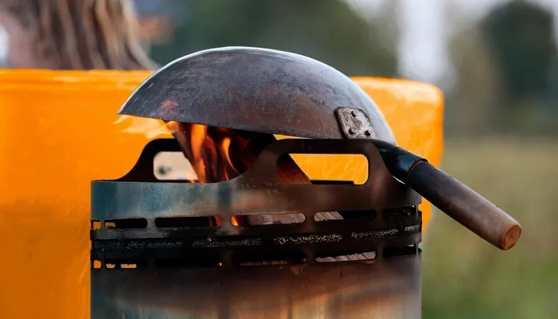 Weltevree Dutchtub Original Houtgestookte Hottub - 4 Personen - Oranje 6 Weltevree Dutchtub Original Houtgestookte Hottub - 4 Personen - Oranje - Afbeelding 4