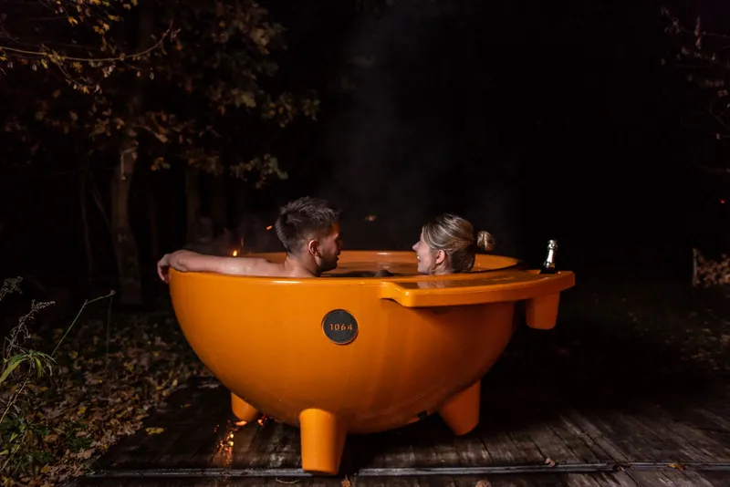 Weltevree Dutchtub Original Houtgestookte Hottub - 4 Personen - Oranje 14 Weltevree Dutchtub Original Houtgestookte Hottub - 4 Personen - Oranje - Afbeelding 12